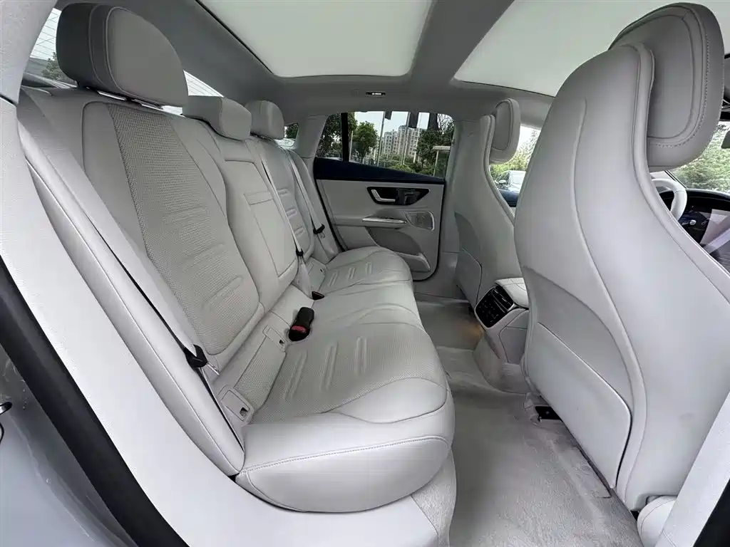 Mercedes-Benz EQE AMG 2023 AMG EQE 53 4MATIC+ фото 9