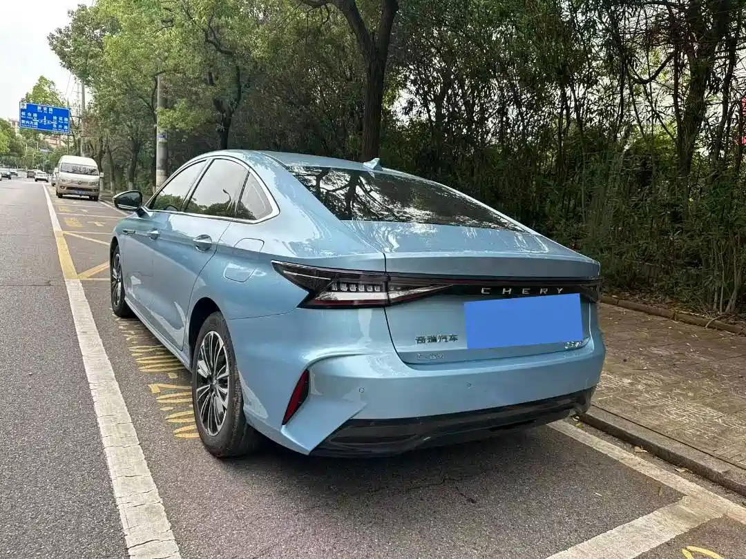 Chery Fengyun Fengyun A8 2024 2024 127 Riding the Wind Edition