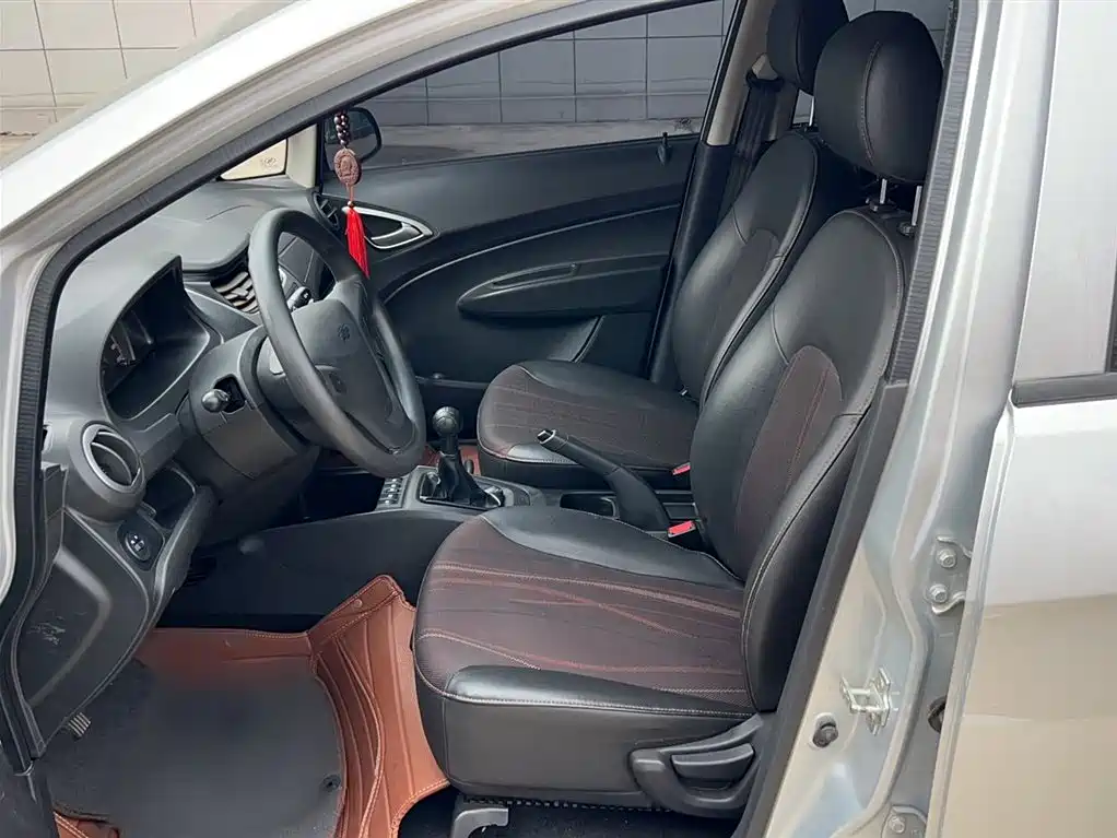 Chevrolet Sail 2013 Sedan 1.4L Manual Ideal Happiness Edition фото 12