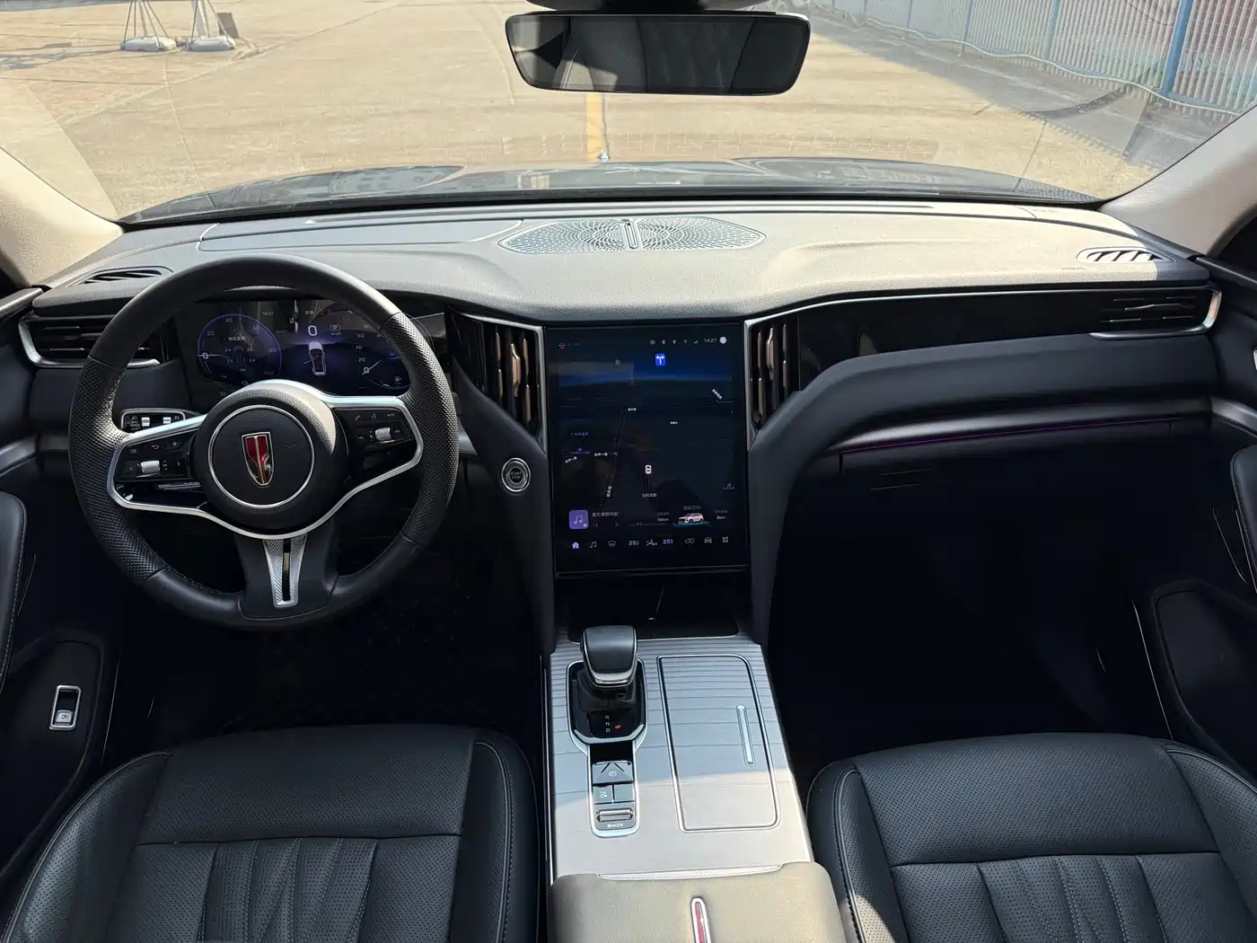 Hongqi HS7 PHEV 2024 2.0T PHEV 4WD Flagship Edition 6-seater фото 16