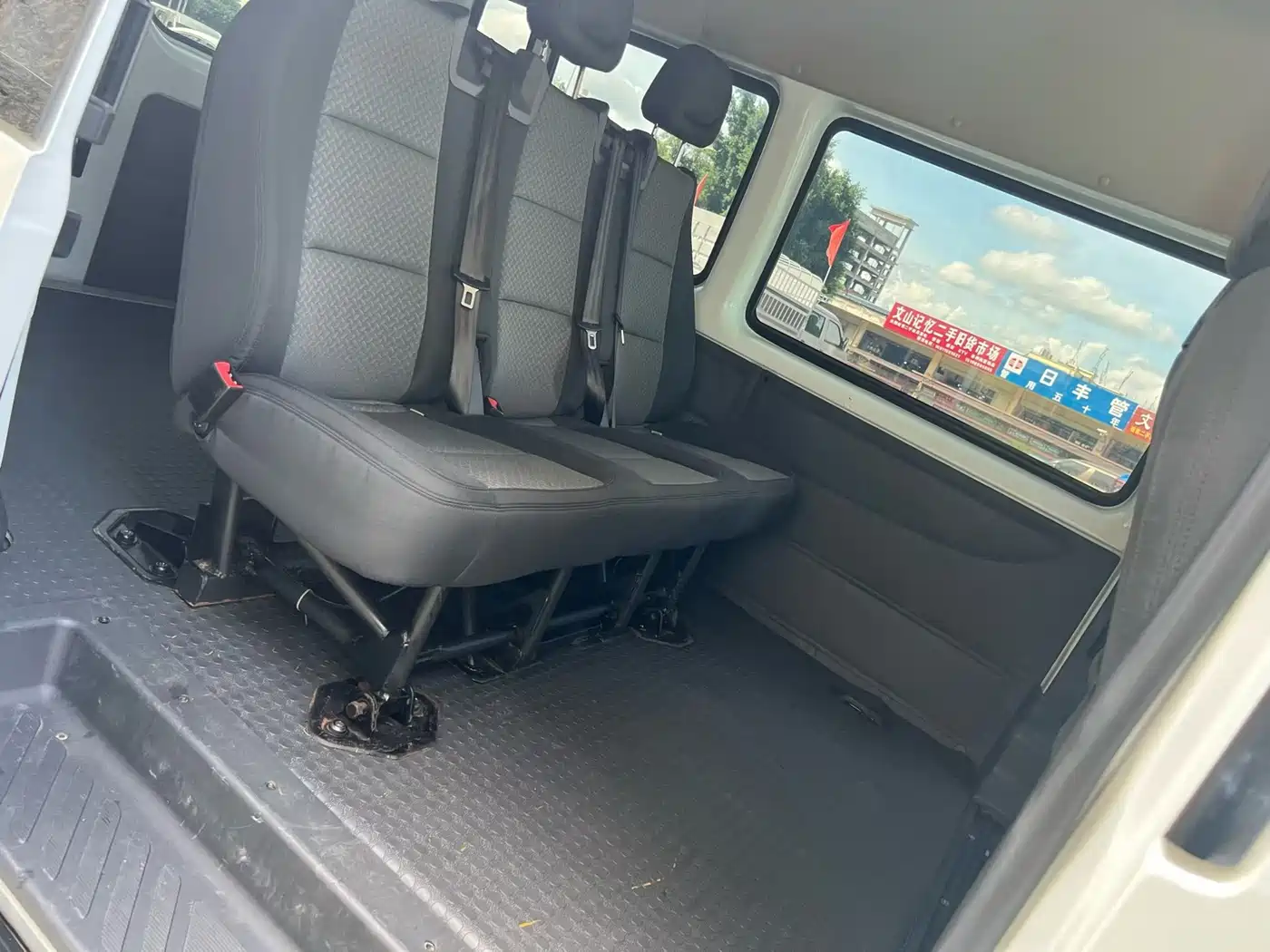Ford New Generation Transit 2017 2016 Model 2.2T Short Wheelbase 6-Seater Mid-Roof Multi-Purpose Vehicle