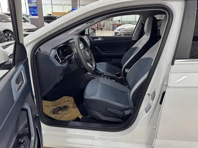 Volkswagen Lavida 2023 New Trend 1.5L Auto Aspiration Edition — фото 4