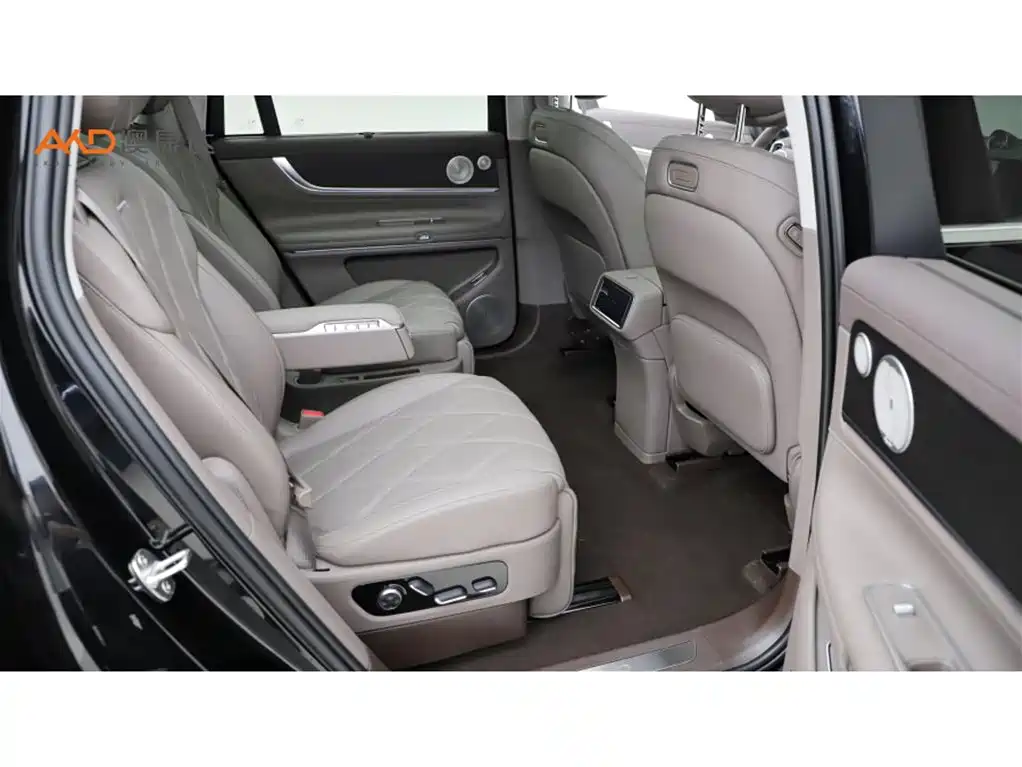 AITO Wenjie AITO M9 2025 Extended Range Ultra 52kWh 6-Seater фото 8