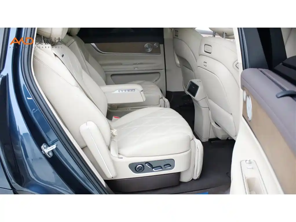 AITO Wenjie AITO M9 2025 Extended Range Ultra 52kWh 6-Seater фото 8