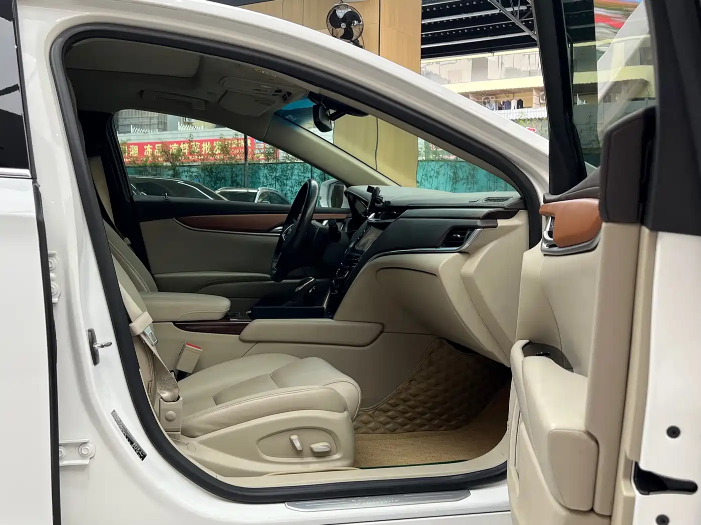Cadillac XTS 2016 28T Luxury фото 20