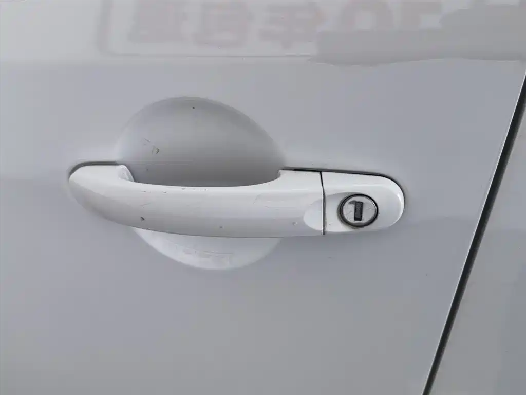 Volkswagen Touran 2015 1.4T Manual Trend Edition 5-seater фото 18