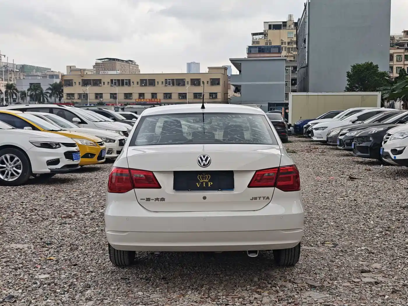 Volkswagen Jetta 2015 1.6L Auto Comfort фото 6
