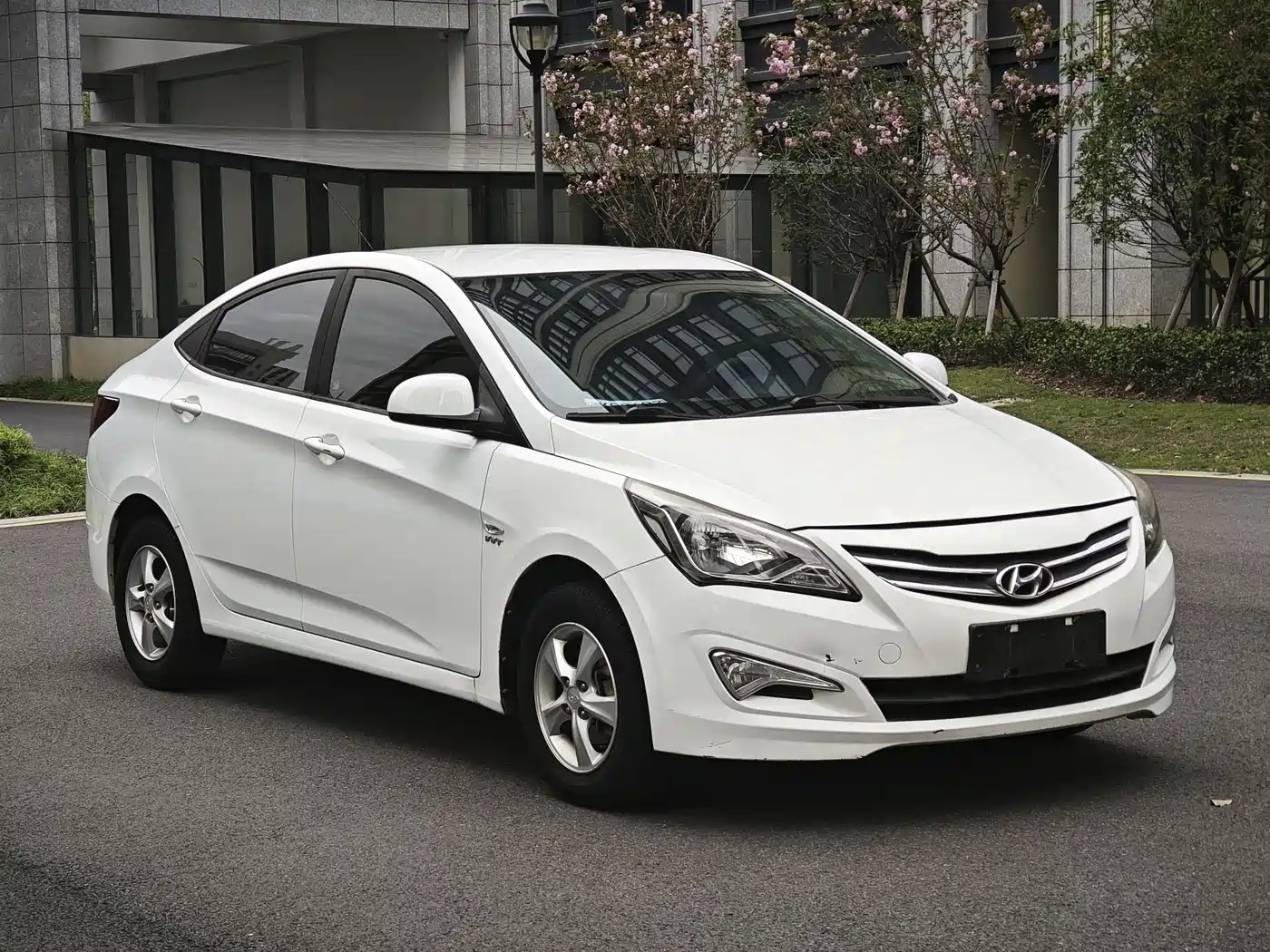Hyundai Verna 2014 1.4L Automatic Smart GLS фото 3