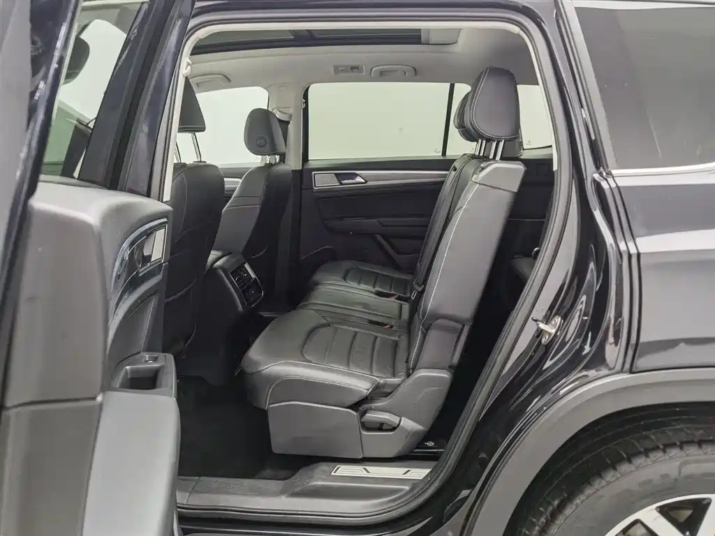 Volkswagen Teramont 2020 380TSI 4WD Luxury Edition China VI фото 15