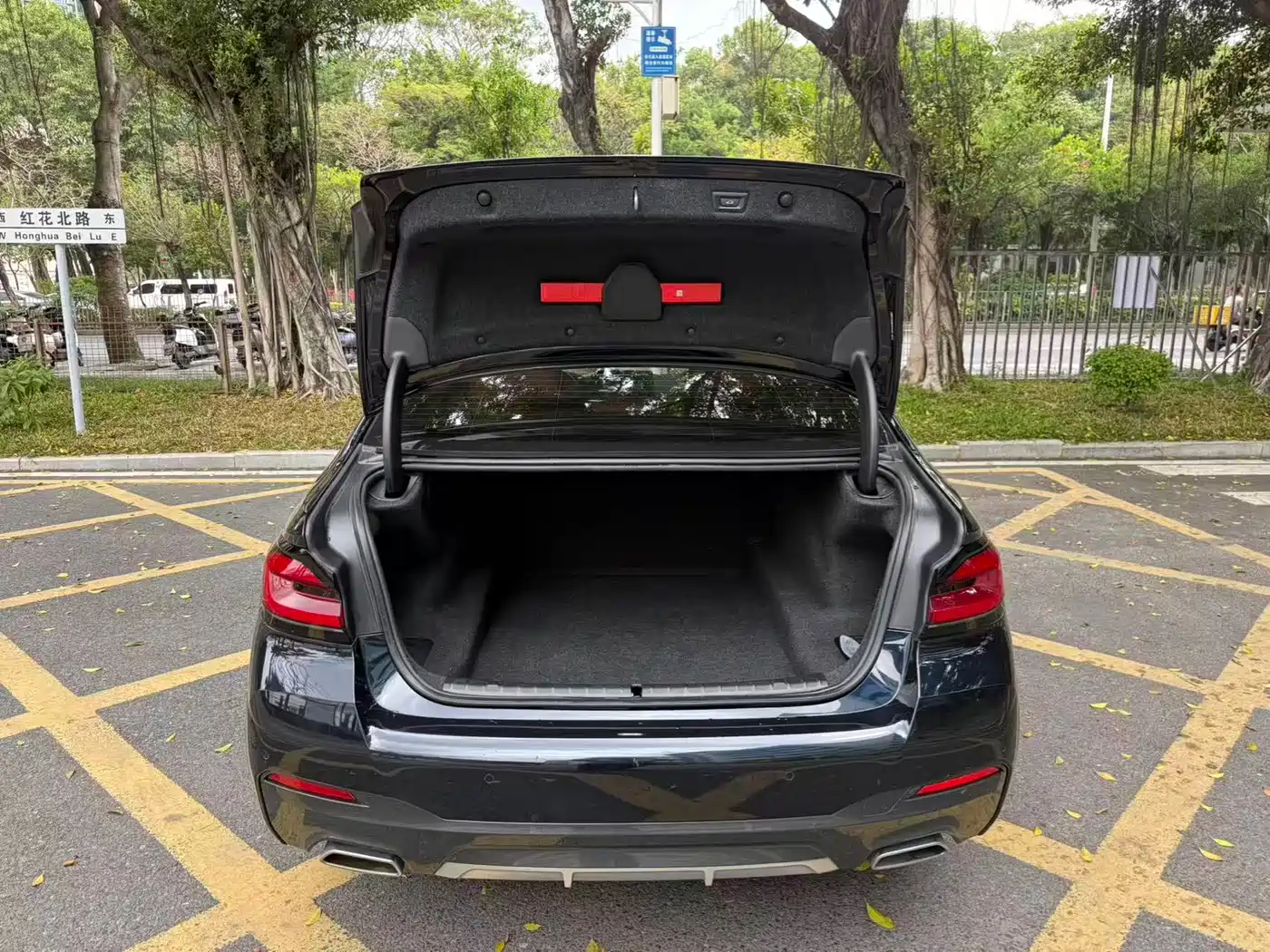 BMW 5 Series 2022 Model Second Facelift 525Li M Sport Package фото 12