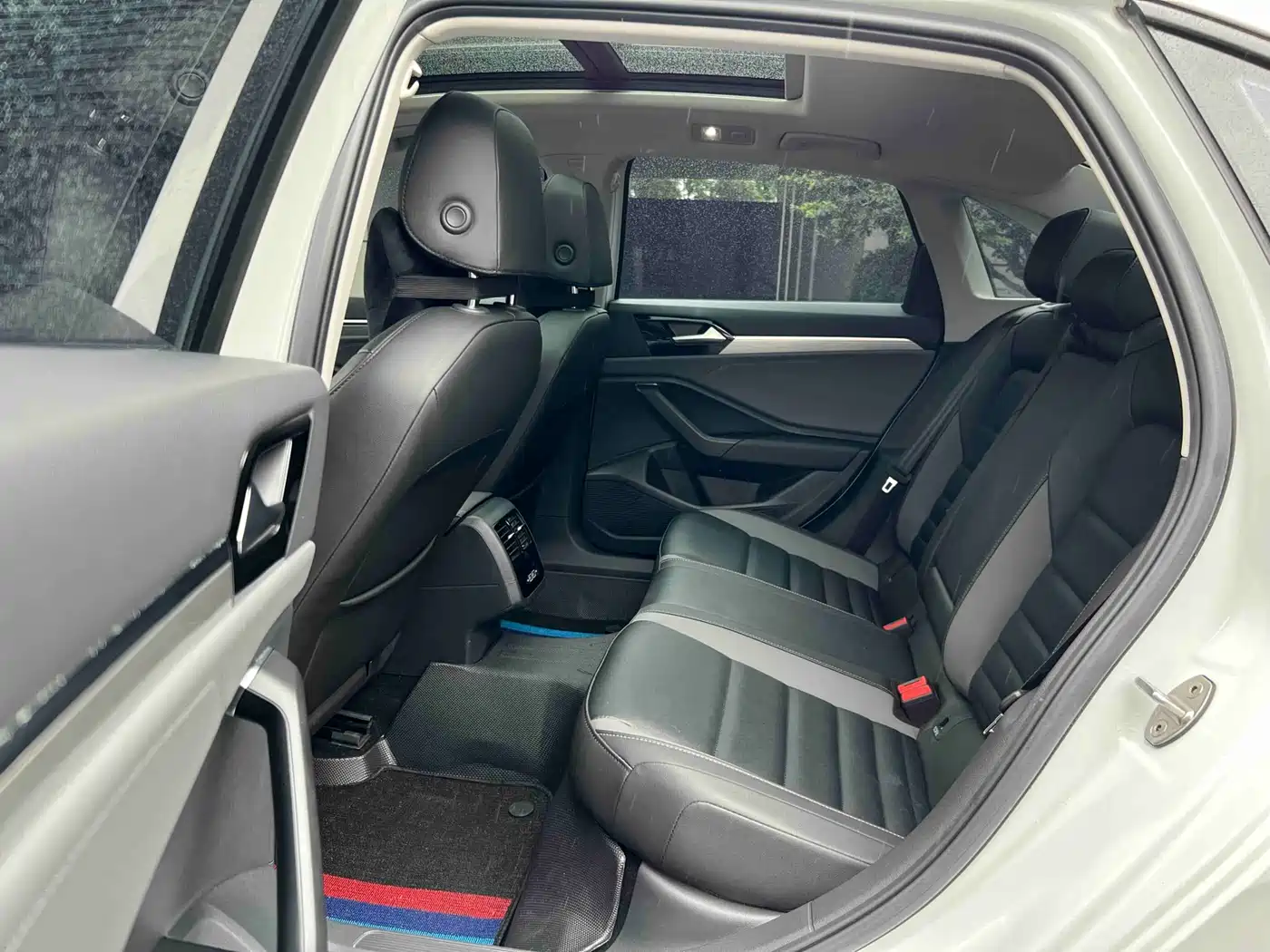 Volkswagen Sagitar 2021 280TSI DSG Comfort Smart Connect Edition фото 12
