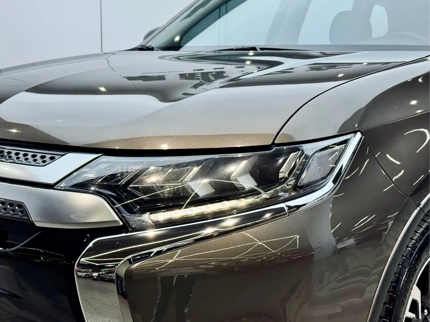 Mitsubishi Outlander 2019 2.4L 4WD Deluxe Edition 7-seater China V фото 26