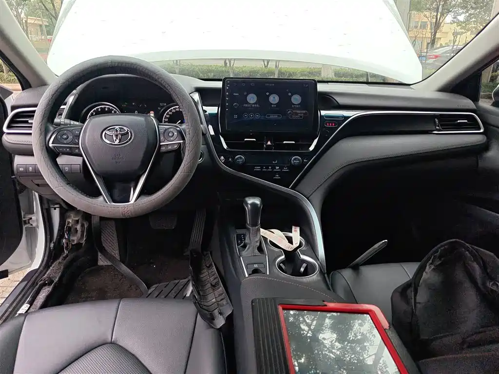 Toyota Camry 2021 2.0G Luxury Edition фото 10