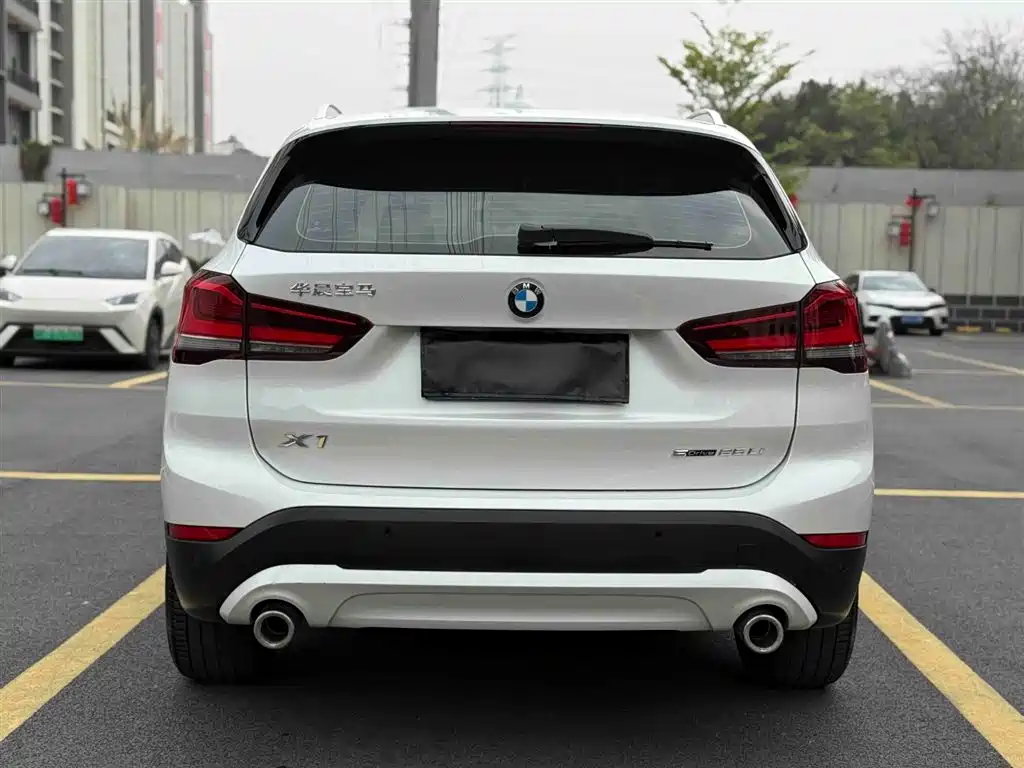 BMW X1 2020 sDrive25Li Leading Model фото 5