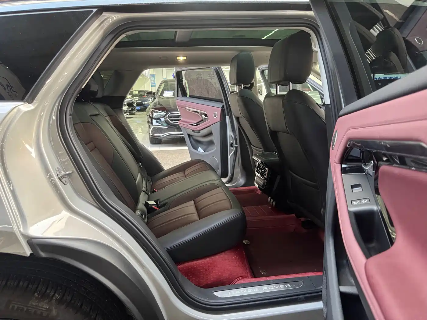 LAND ROVER RANGE ROVER AURORA