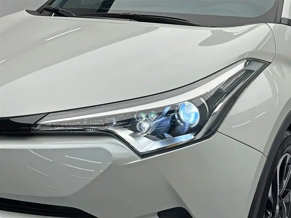 Toyota IZOA 2020 2.0L Yi Xiang Edition фото 9