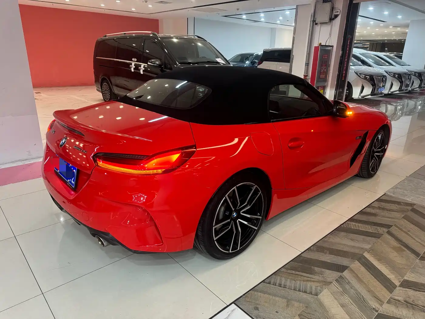 BMW Z4 2020 sDrive 25i Silver Frost Limited Edition фото 12