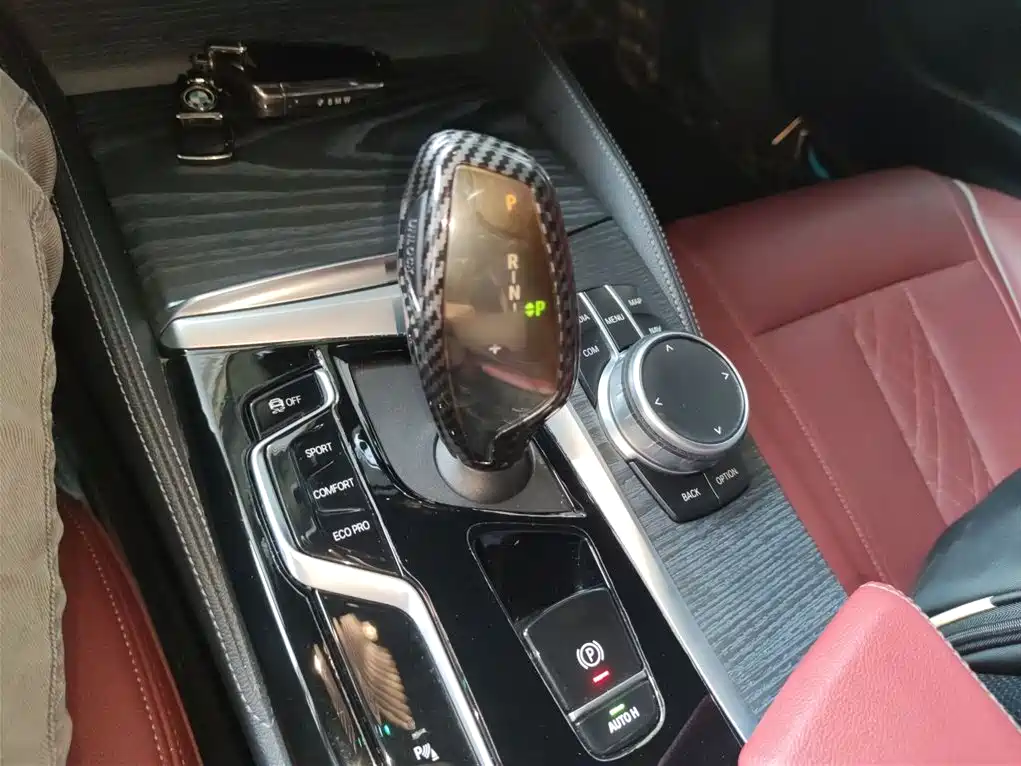 BMW 5 Series 2022 Facelift 530Li Leading M Sport Package фото 6