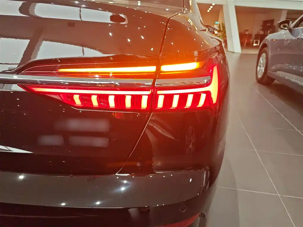 Audi A6L 2022 40 TFSI Luxury Dynamic фото 24