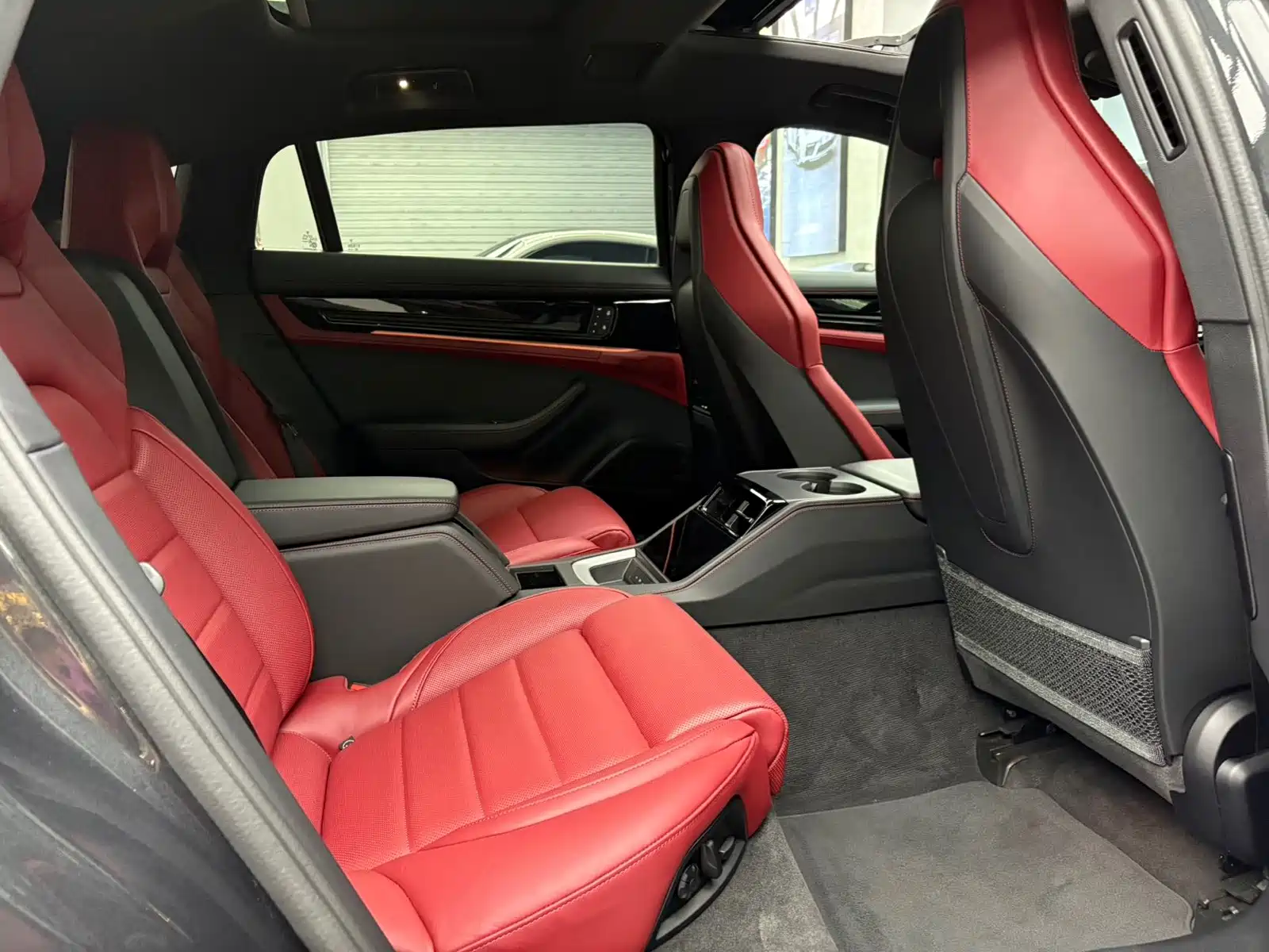 Photo 14 - Porsche Panamera