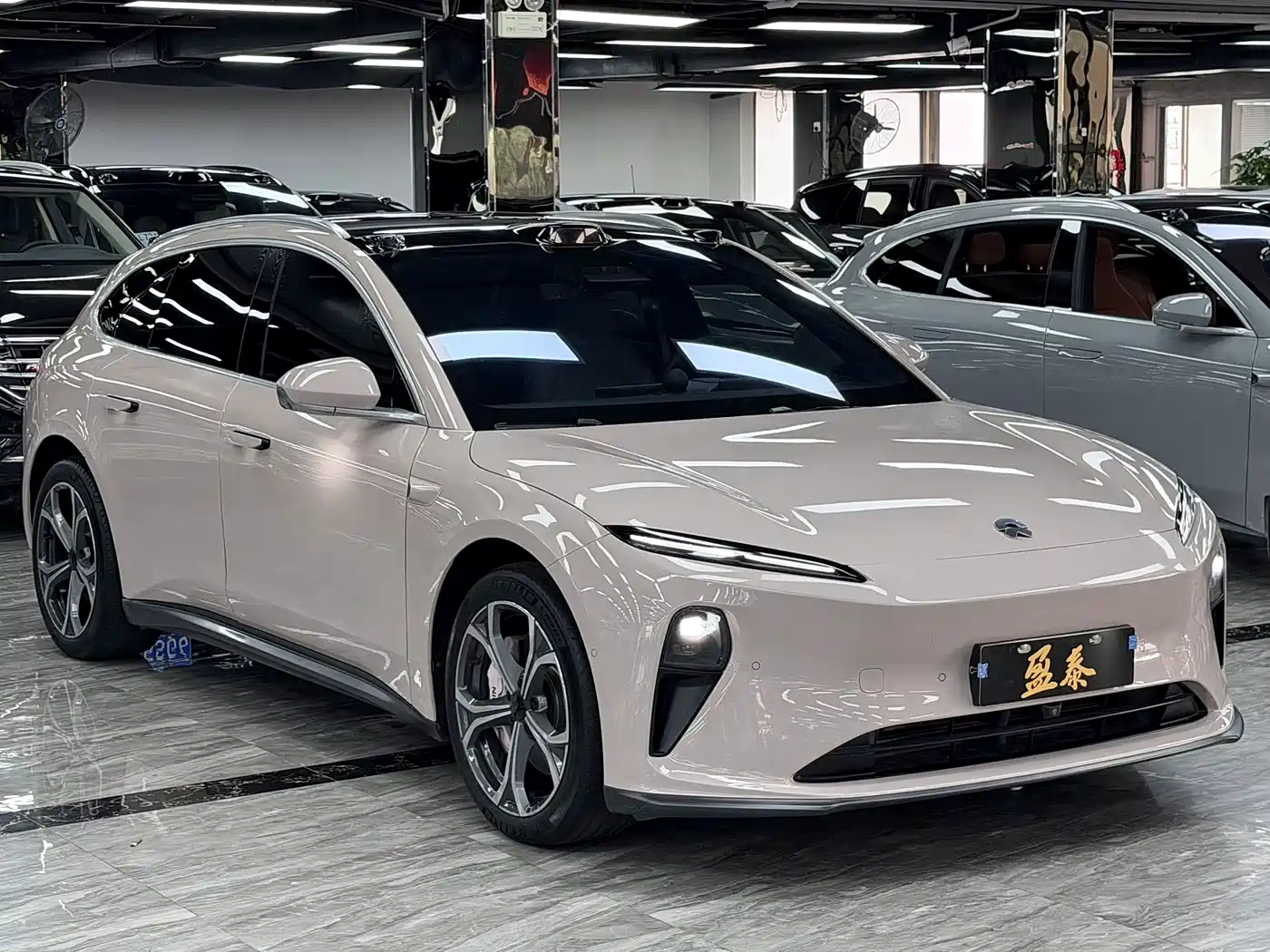 NIO NIO ET5T