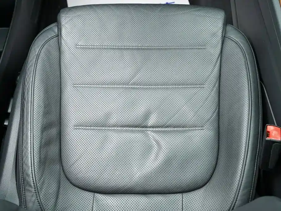 Volkswagen Touareg 2013 2011 3.0TSI Hybrid
