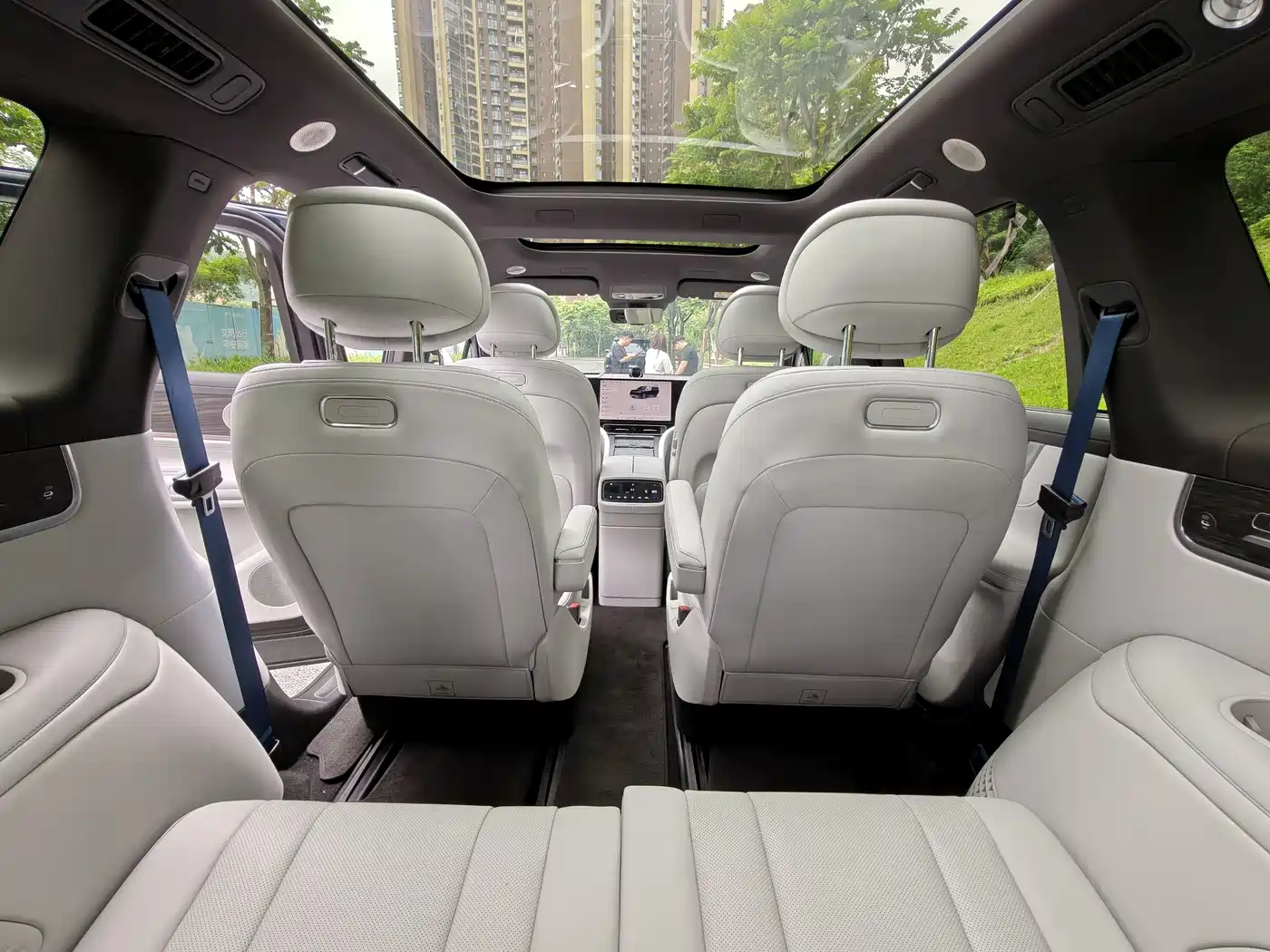 AITO Wenjie AITO M9 2024 Pure Electric Max Edition 100kWh 6-Seater фото 20
