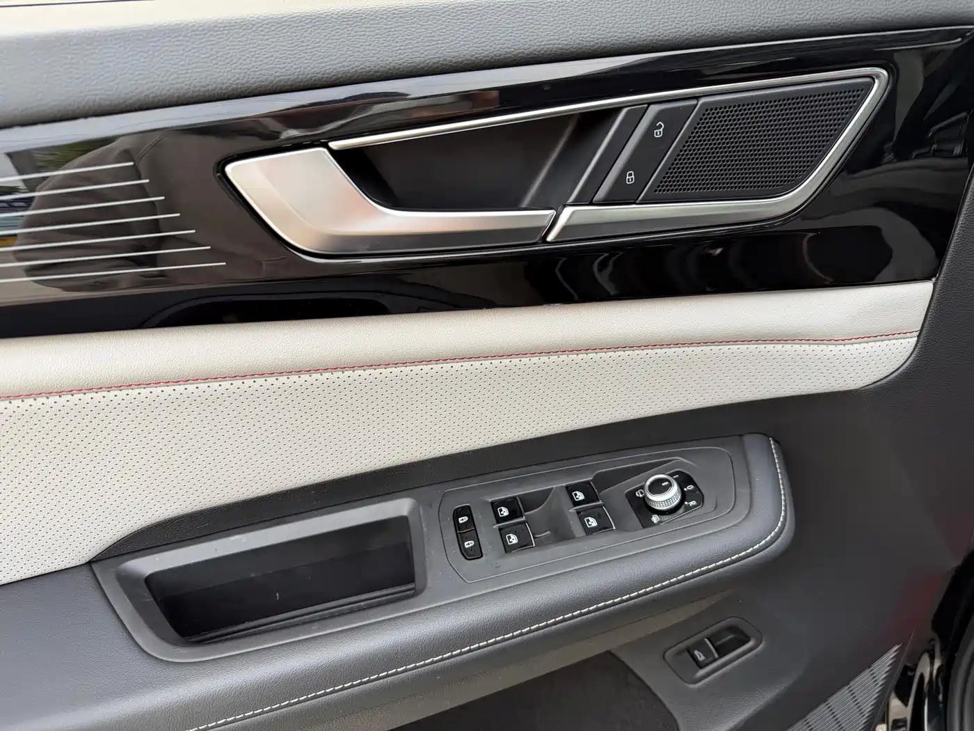 Volkswagen Teramont 2023 380TSI AWD Exclusive Luxury Edition фото 9