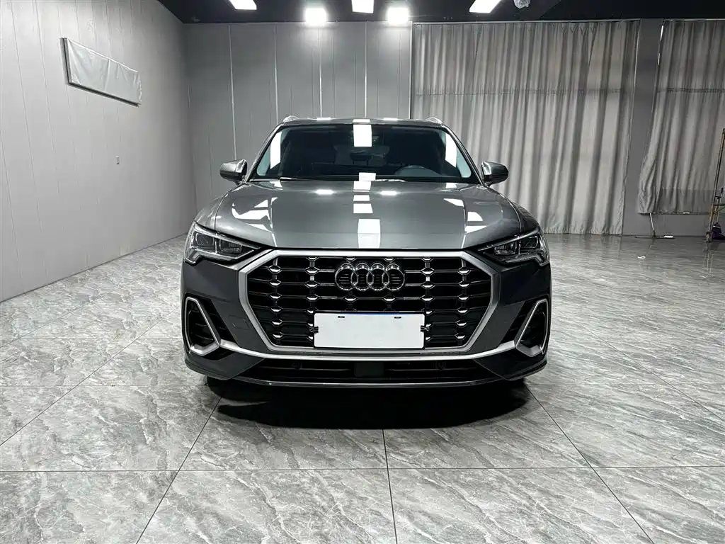 Audi Q3 2022 35 TFSI Fashion Dynamic фото 2