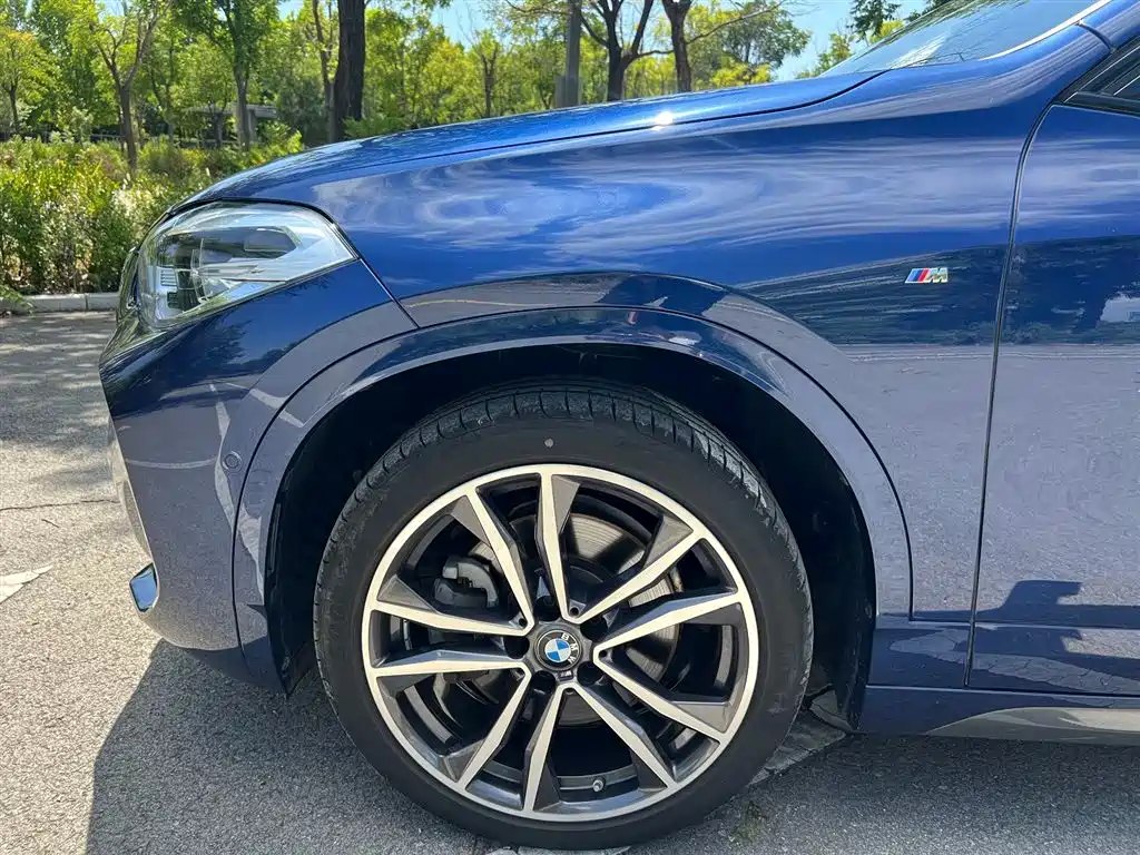 Photo 6 - BMW X2