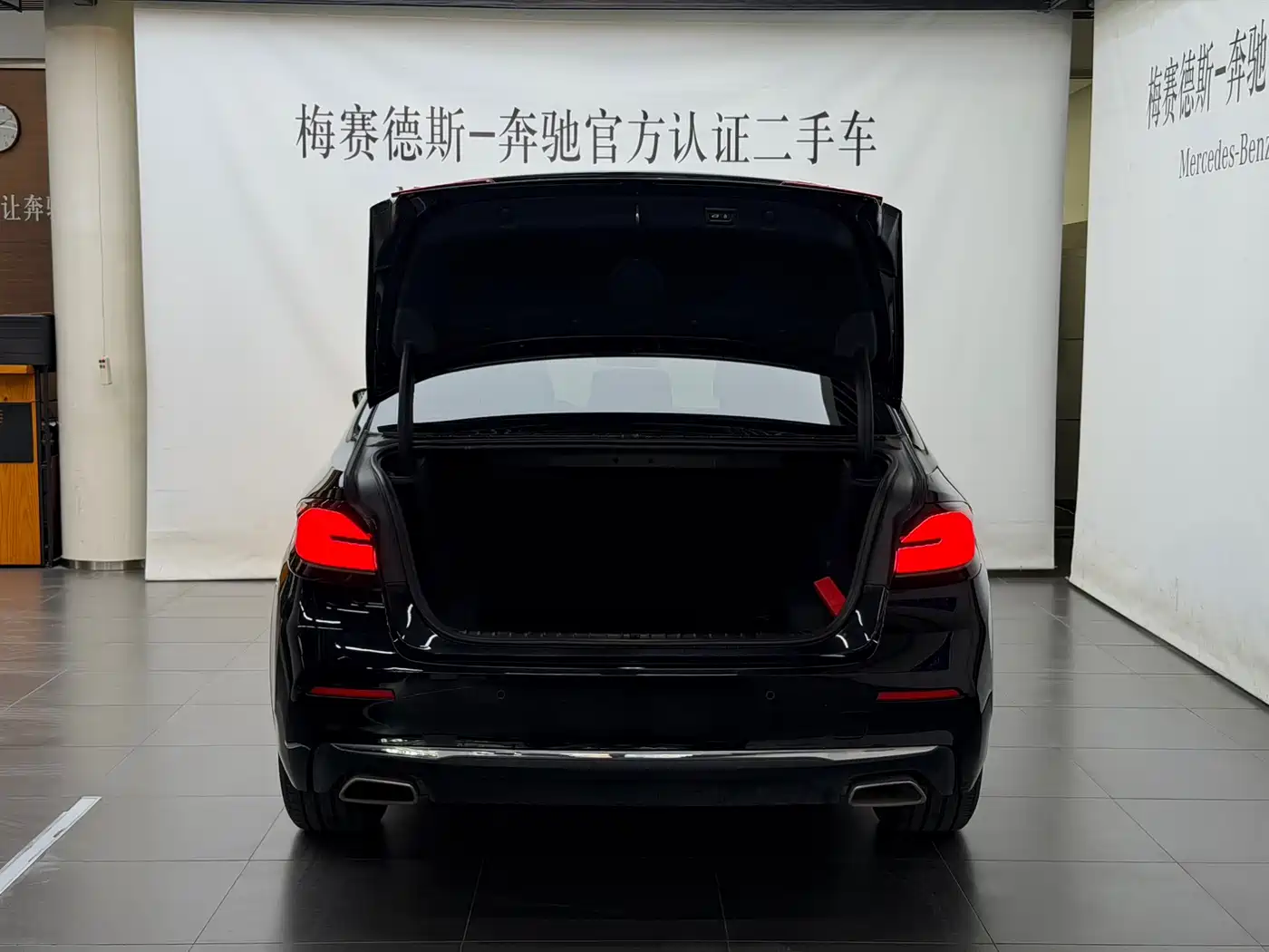 BMW 5 Series 2021 530Li Leading Luxury Package фото 17