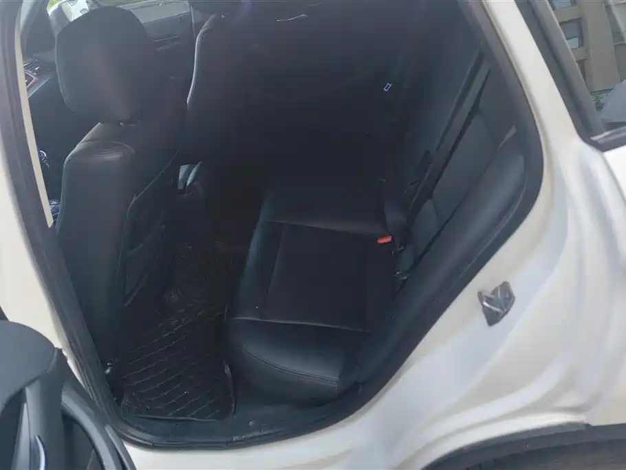 BMW X1 2015 Model sDrive18i Fashion Advanced Edition фото 11