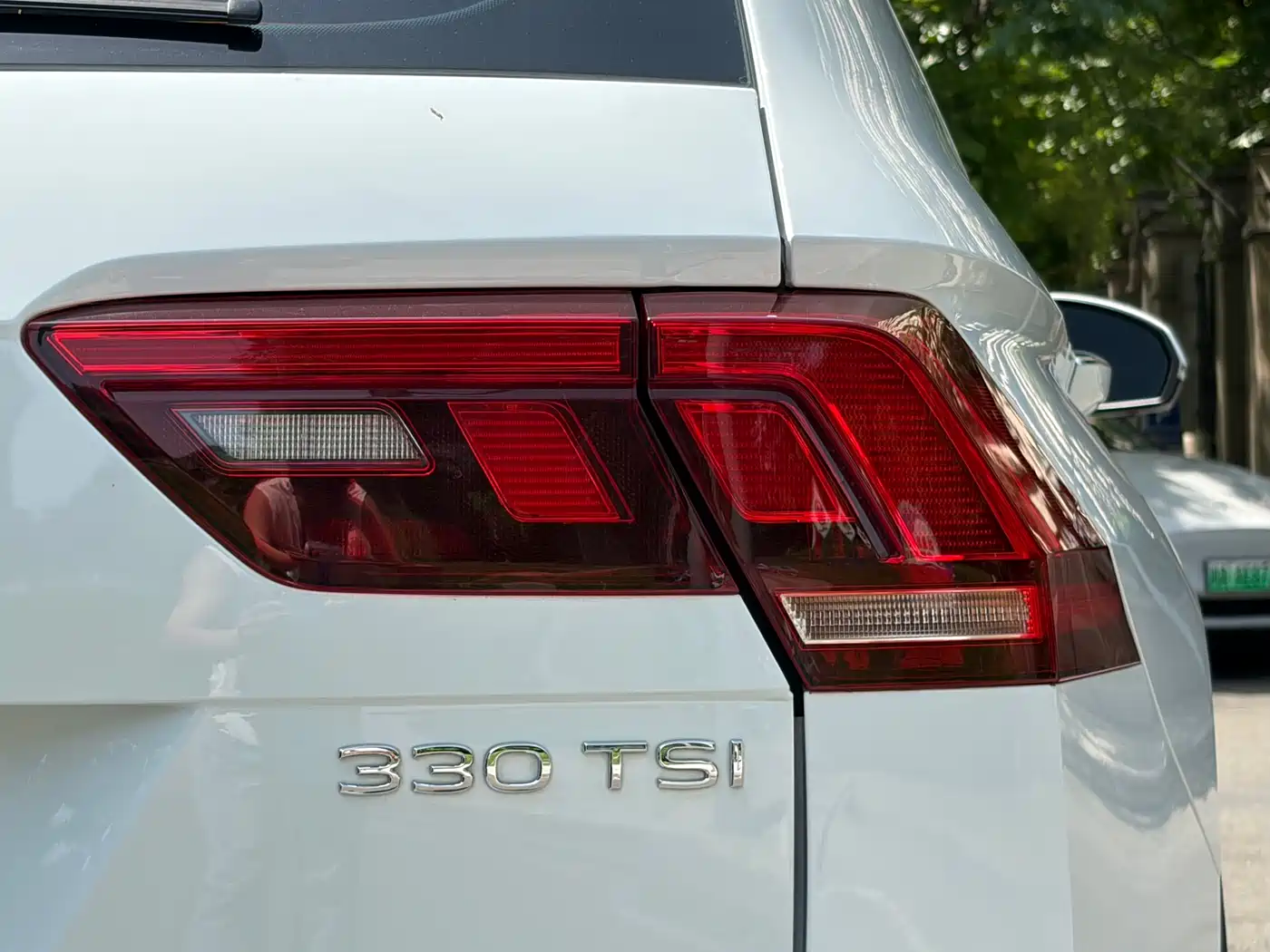 Volkswagen Tiguan L 2024 Outstanding 330TSI Auto 2WD R-Line Dragon Glory Edition фото 8