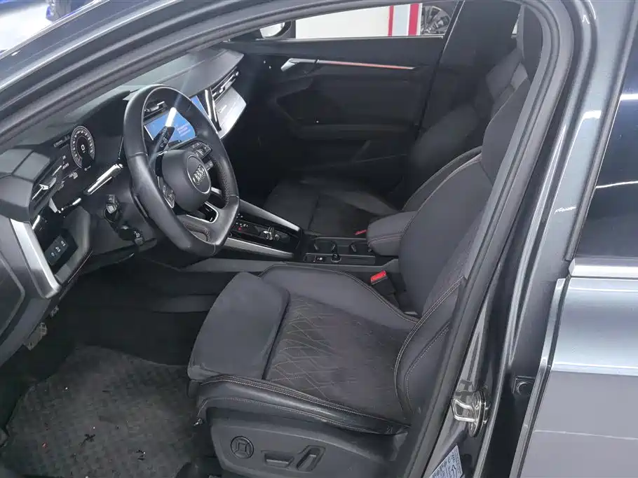 Audi A3 2021 Sportback 35 TFSI Wang Yibo Limited Edition фото 9