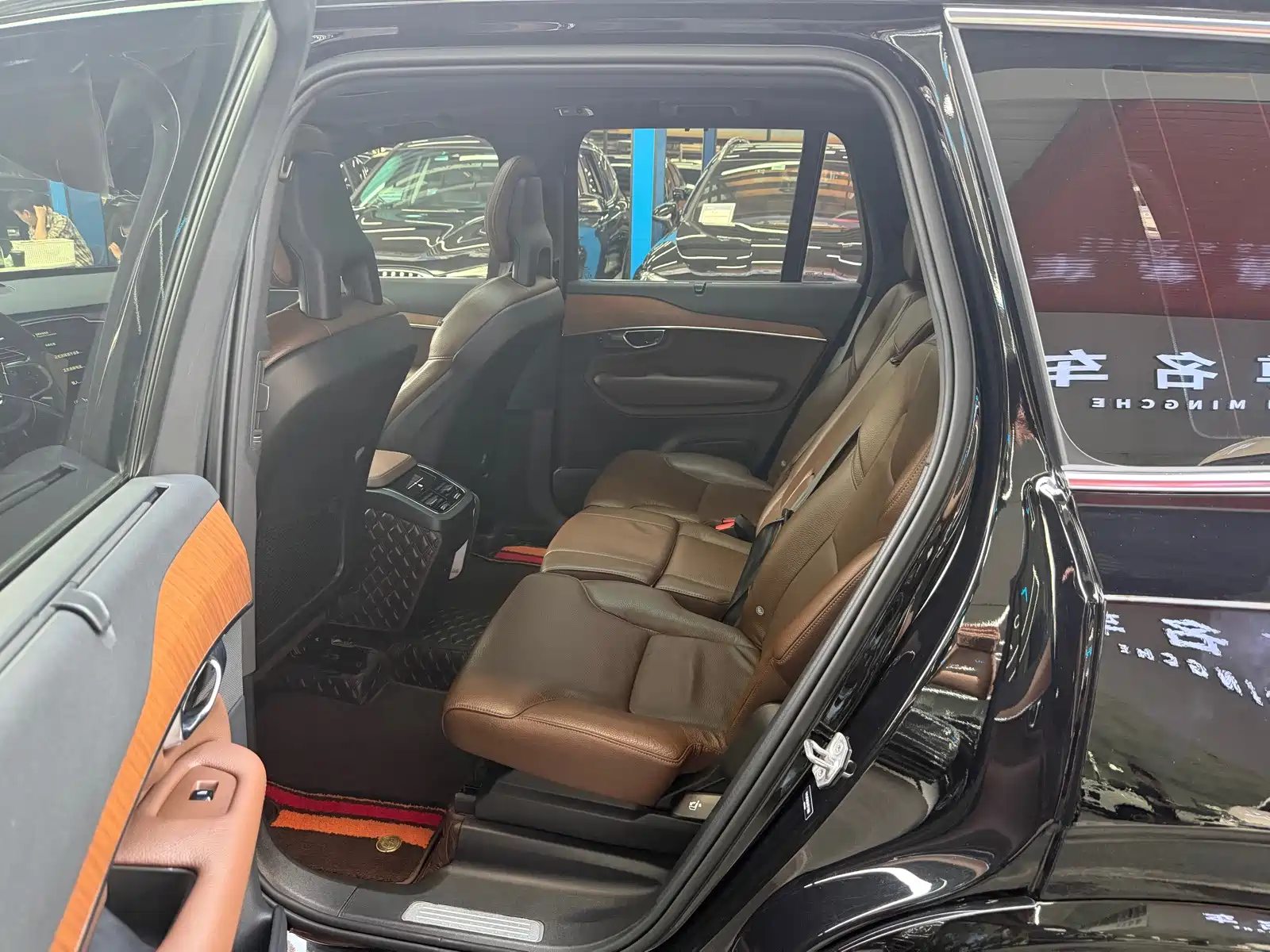 Photo 8 - Volvo XC90