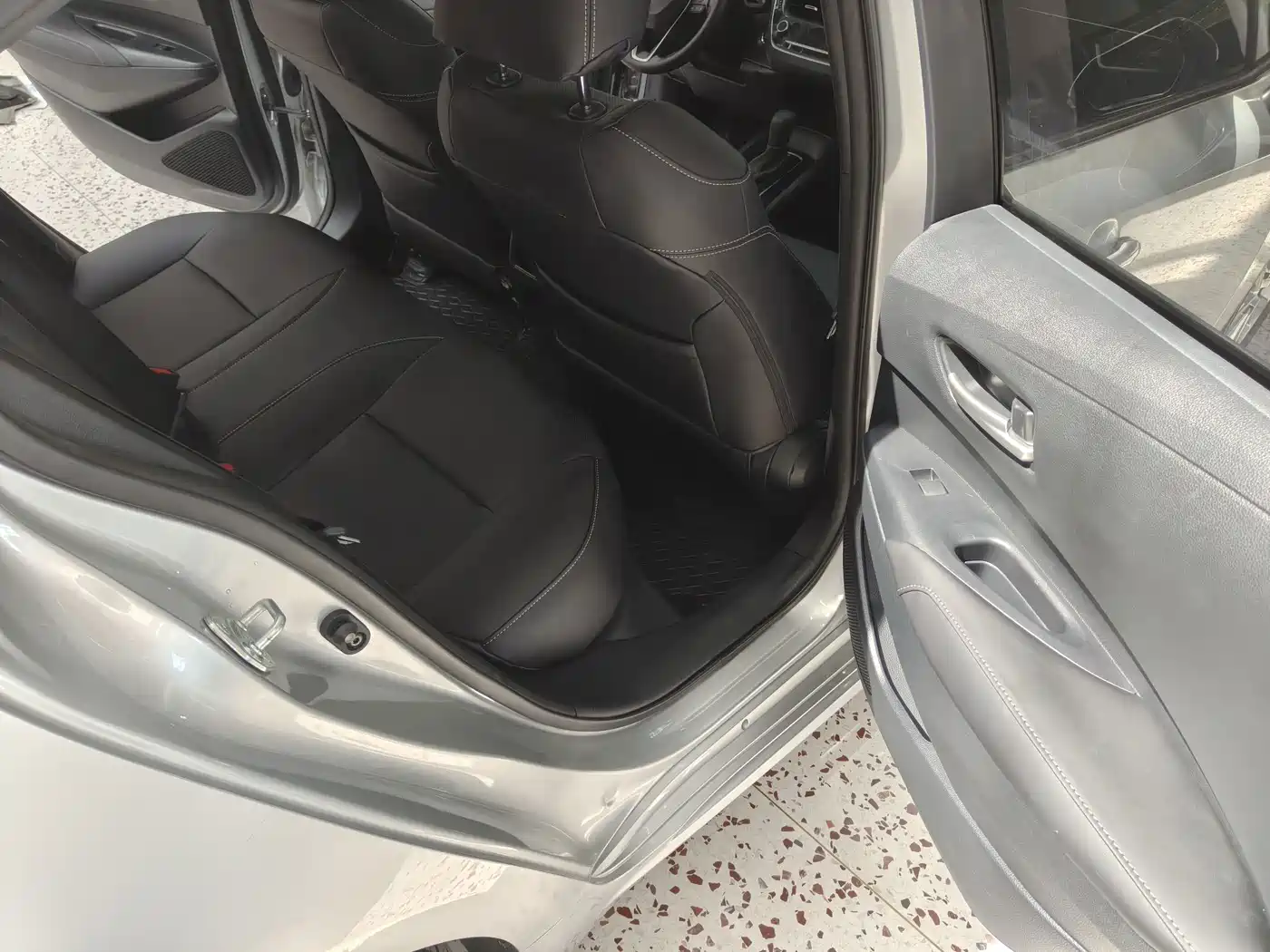 Фото 9 - Toyota Corolla