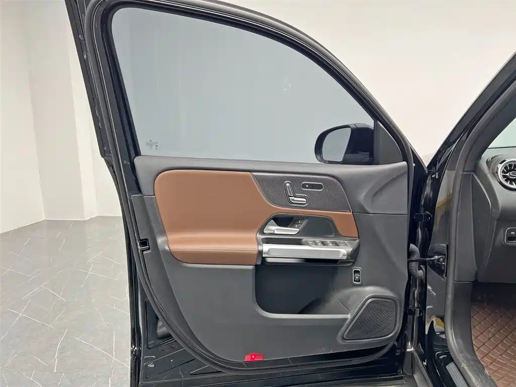 Mercedes-Benz GLB 2023 GLB 220 Style фото 13