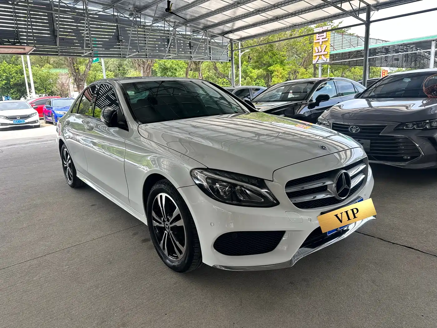 Фото 1 - Mercedes-Benz C-Class