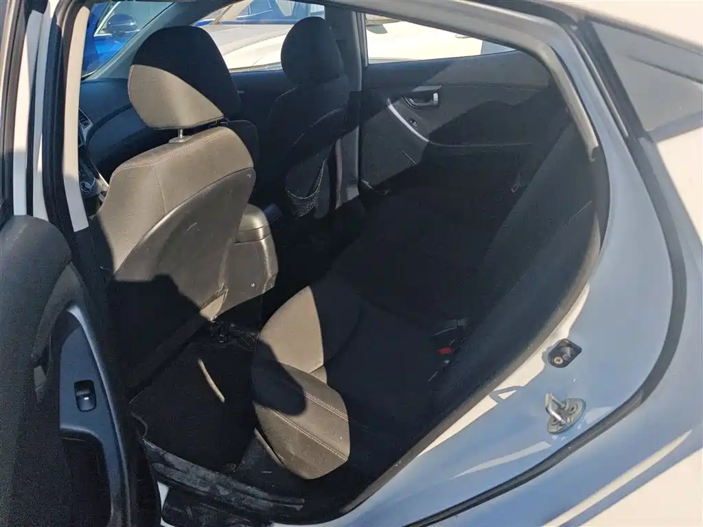 Hyundai Langdong 2015 1.6L Auto Trend фото 17
