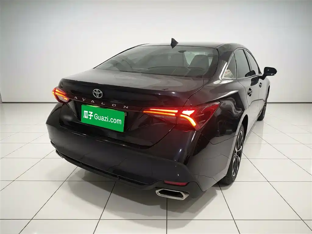 Toyota Avalon 2022 2.0L Luxury Edition фото 5