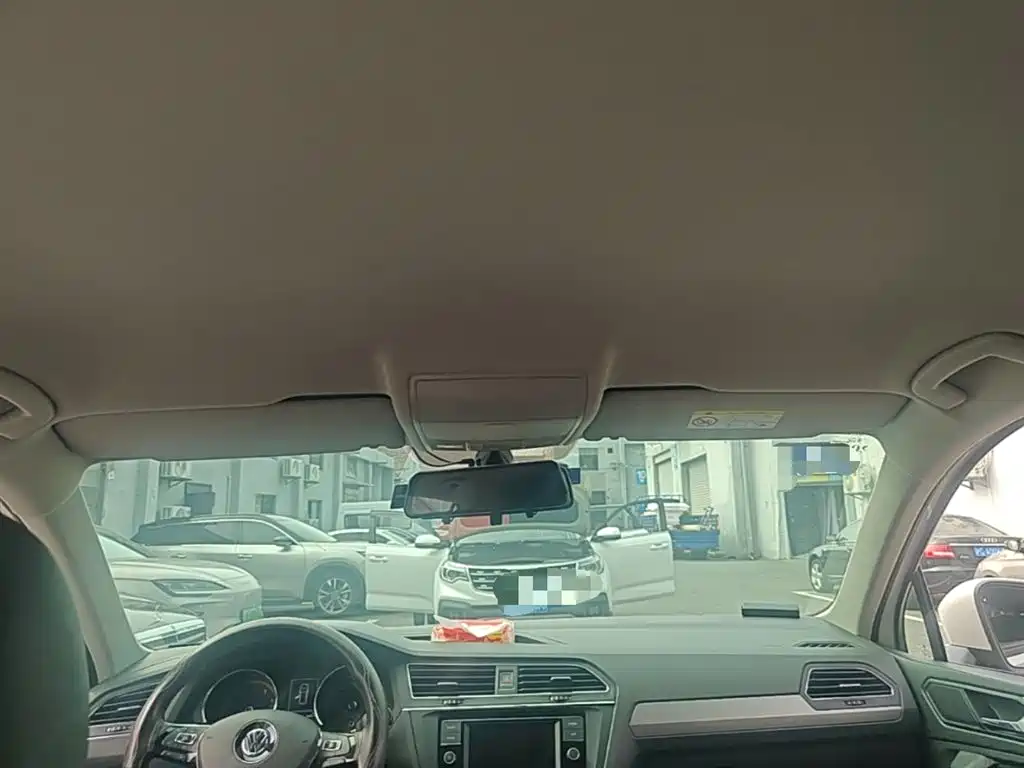 Volkswagen Tiguan L 2020 330TSI Auto 2WD Trend China VI фото 18