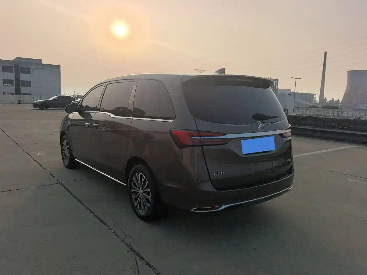 Buick GL8 2023 Land Business Class 652T Smart Luxury фото 6