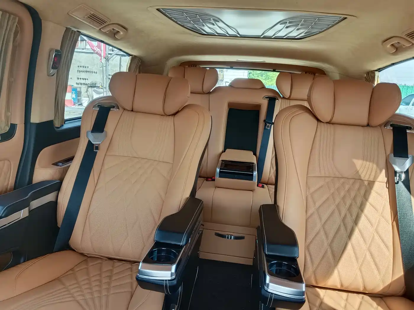Mercedes-Benz Vito 2021 2.0T Elite 7-Seater фото 10