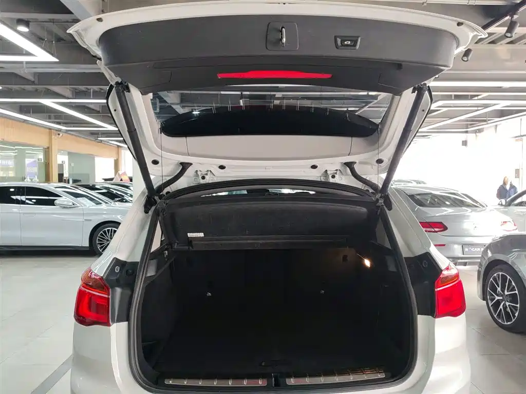 BMW X1 2016 sDrive18Li Premium Model фото 19