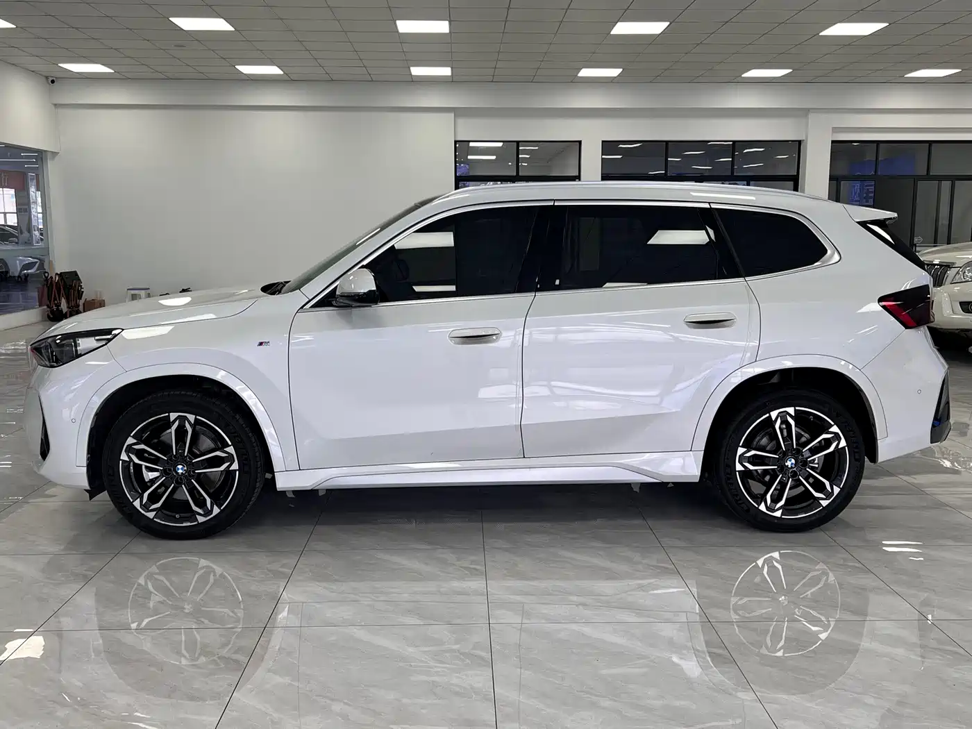 BMW X1 2025 2024 sDrive25Li M Sport Package