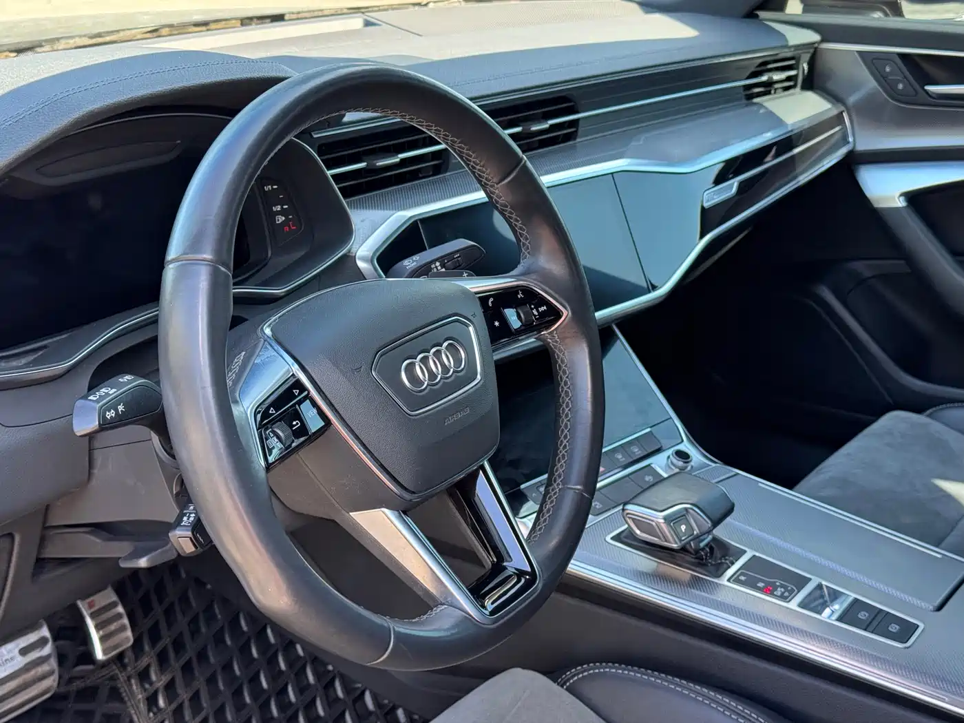 Audi A6L 2022 40 TFSI Luxury Dynamic фото 6