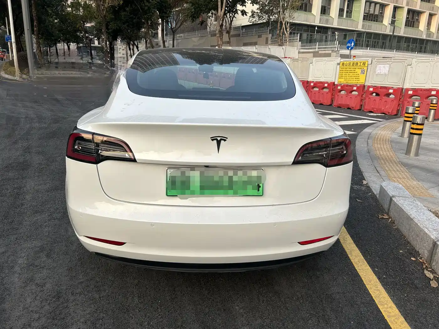 TESLA MODEL 3 (IMPORTED)