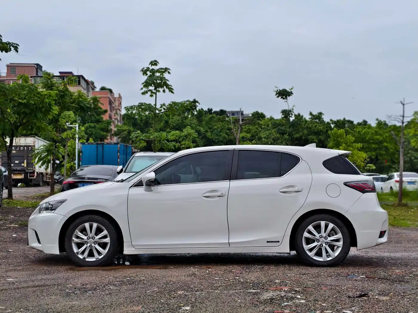 Lexus CT 2016 2015 CT200h Dark Knight Edition
