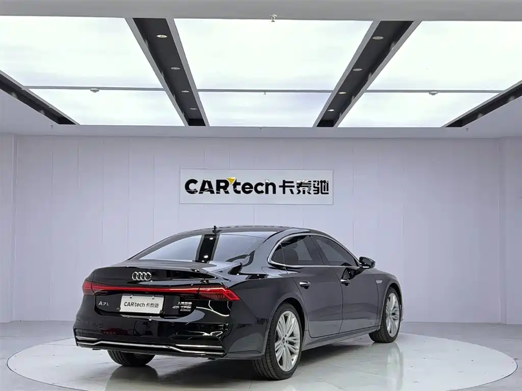 Audi A7L 2024 45 TFSI quattro Premium Luxury фото 7