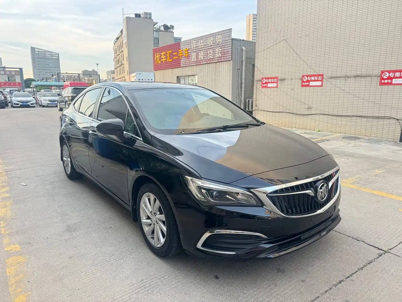 Buick Verano 2019 Sedan 15S Auto Leading фото 3